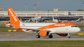 Easyjet Europe Oe Icw Airbus A320 Msn 5739 Ex G Ezwm Airfleets Aviation