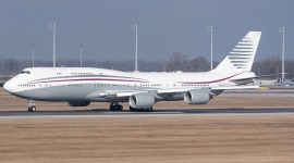 Global Jet Isle of Man P4-HBJ (Boeing 747 - MSN 37075) (Ex A7-HBJ A7 ...