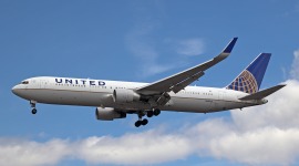 United Airlines N686UA (Boeing 767 - MSN 33468) (Ex N592HA )