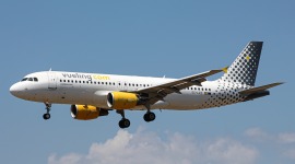 Vueling Airlines Ec Lzz Airbus A320 Msn 2620 Ex Ja01mc Airfleets Aviation